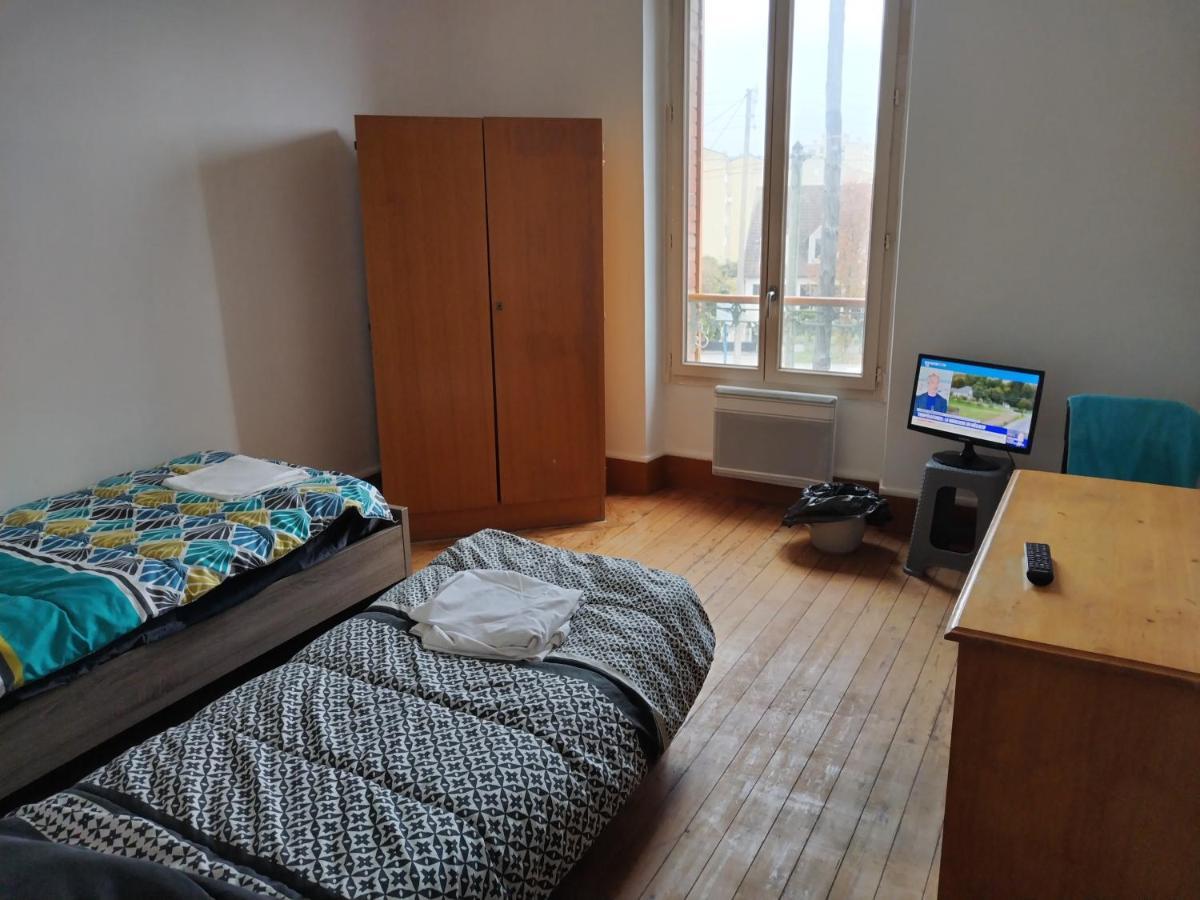 Loue Studio Propre !, Endroit Tres Calme, A 5 Minutes Gare Mantes La Jolie, 외부 사진